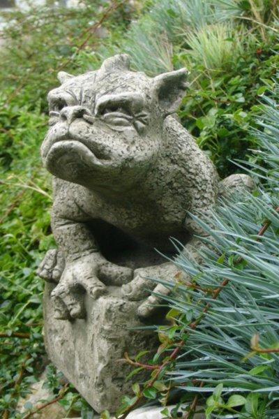 Gargoyle BERTIE | Fiona Scott © | Pheeberts Statuary